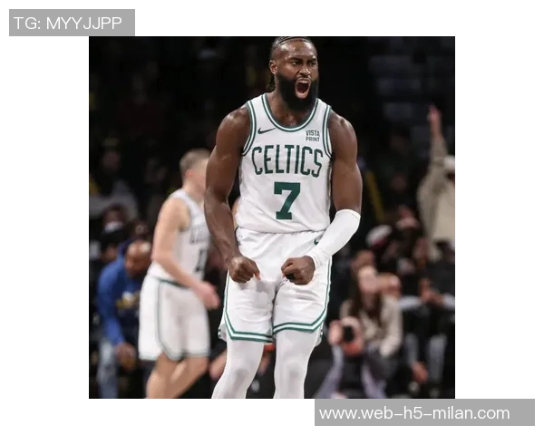 杰伦布朗调侃塔图姆康复迅速或将参加揭幕战