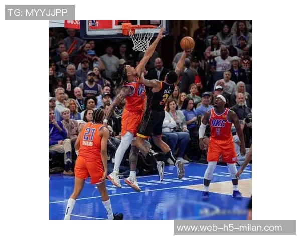 布克强势表现引领球队胜利19投10中斩获31分5篮板3助攻1抢断