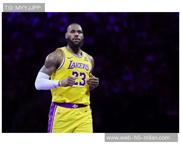 詹姆斯专注提升接球投篮能力预计无球打法将迎来生涯新高峰