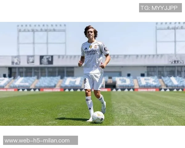 皇马欲抢先签约19岁斯米特估值高达6000万欧元成为重点目标