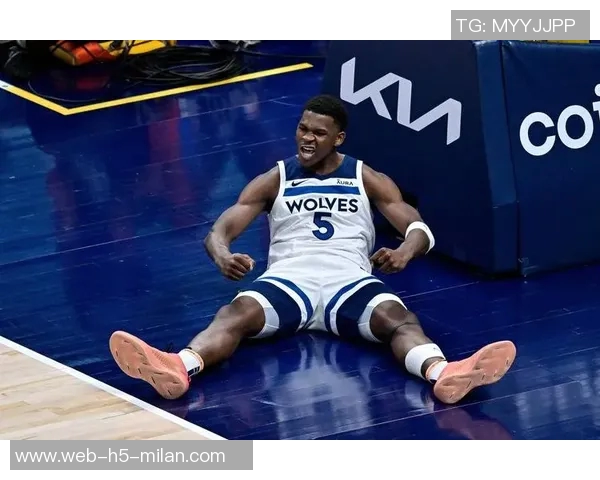 关键时刻文班的抛投突破爱德华兹直言对手高度让跳投难以成功