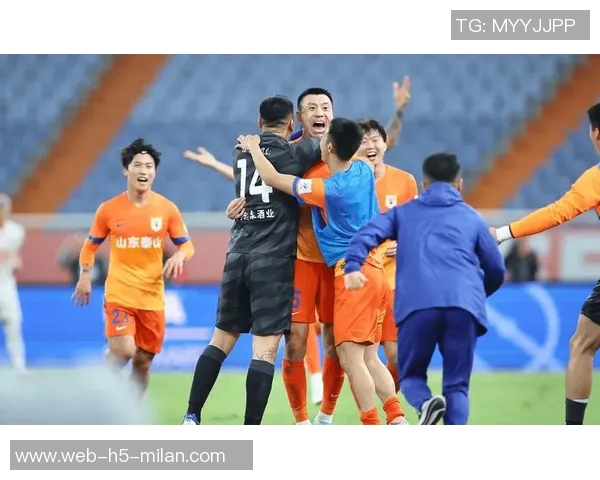 泰山队冬训阵容公布郑铮王大雷领衔依木兰积极参与训练